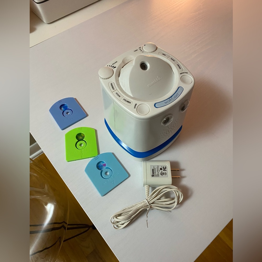 Nursery Projector & sound machine